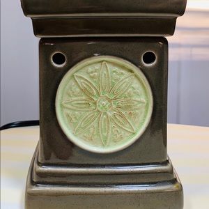 Scentsy "LOTUS" RETIRED Full Size Wax Warmer EUC